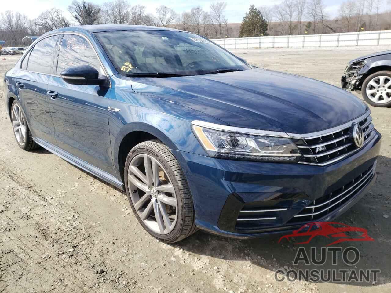 VOLKSWAGEN PASSAT 2018 - 1VWAA7A39JC027455