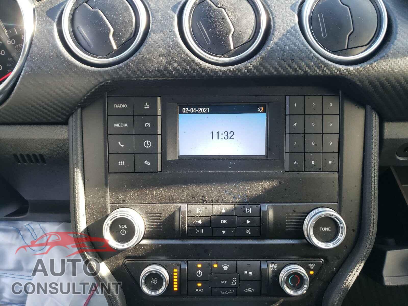 FORD MUSTANG 2019 - 1FA6P8TH0K5198807