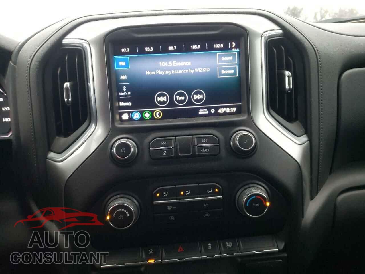 CHEVROLET SILVERADO 2020 - 1GCRYDED6LZ202019