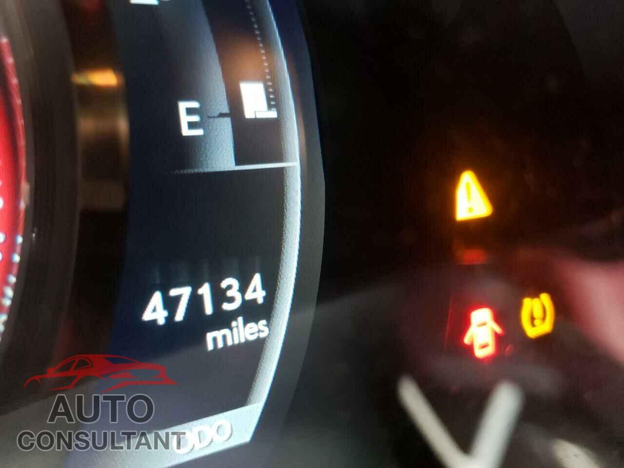 LEXUS IS 2017 - JTHCM1D20H5015663