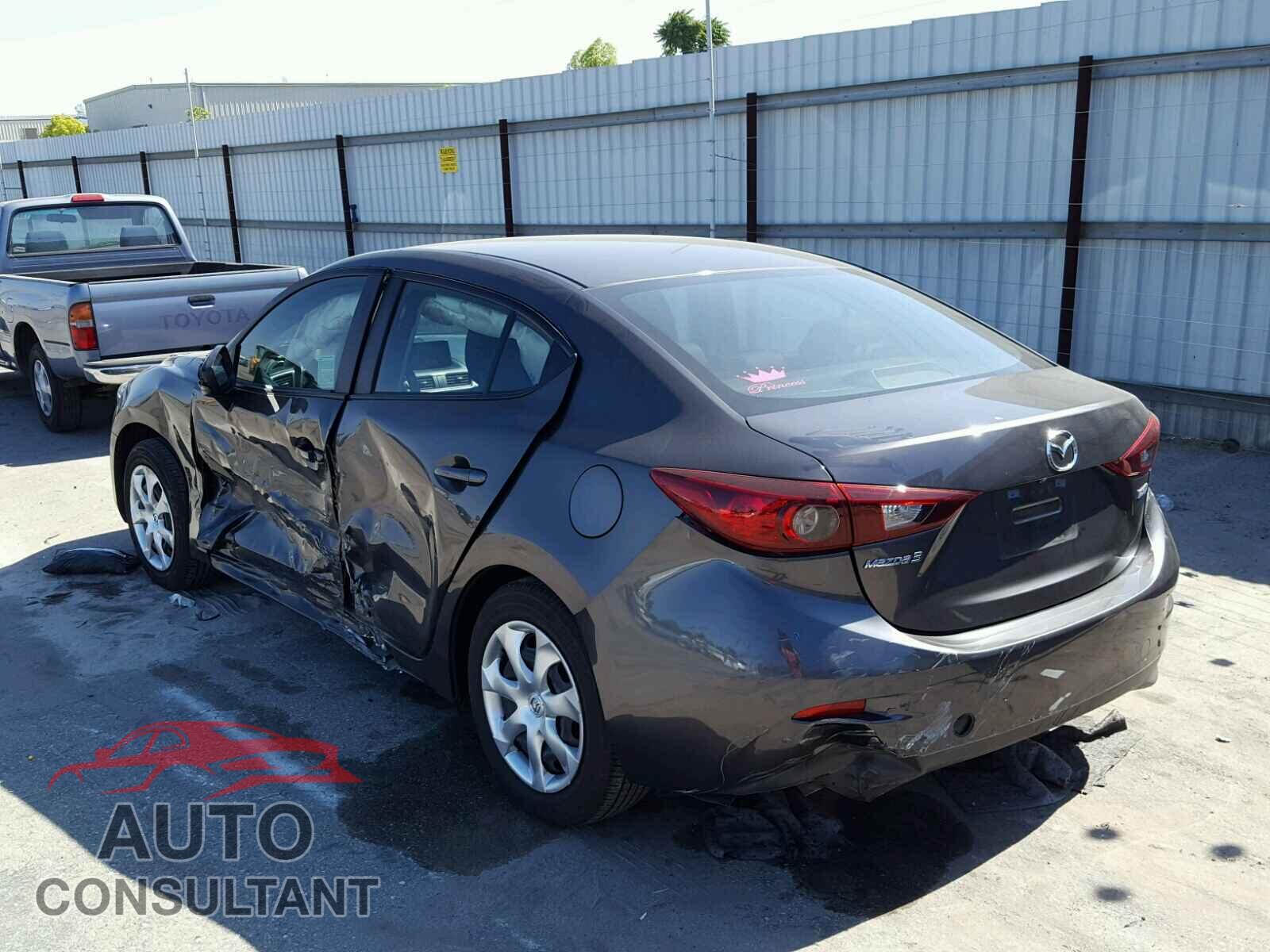MAZDA 3 2017 - 3MZBN1U74HM137925