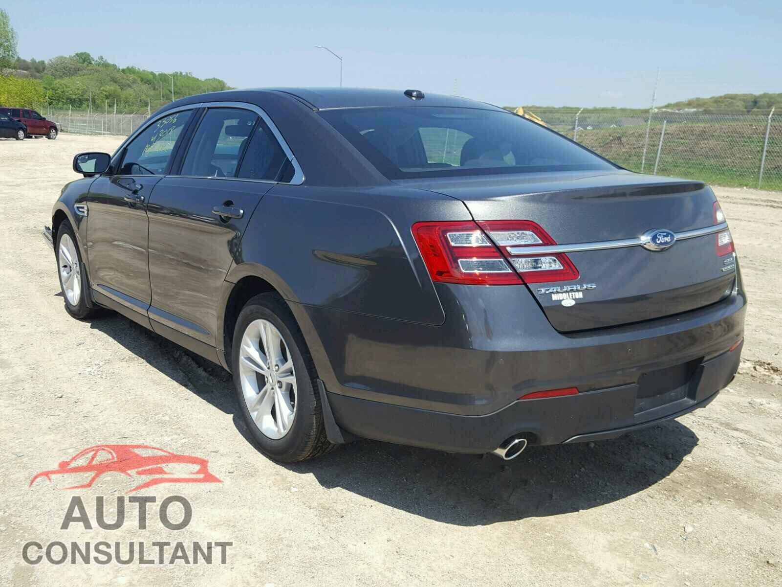 FORD TAURUS 2015 - 1FAHP2E87FG182584