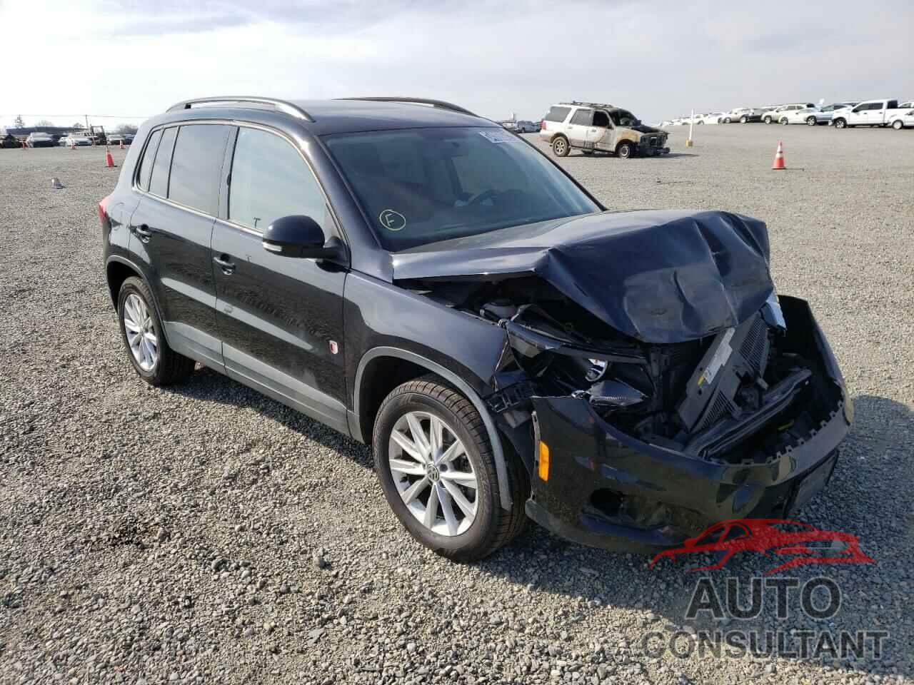 VOLKSWAGEN TIGUAN 2017 - WVGAV7AX0HK046319