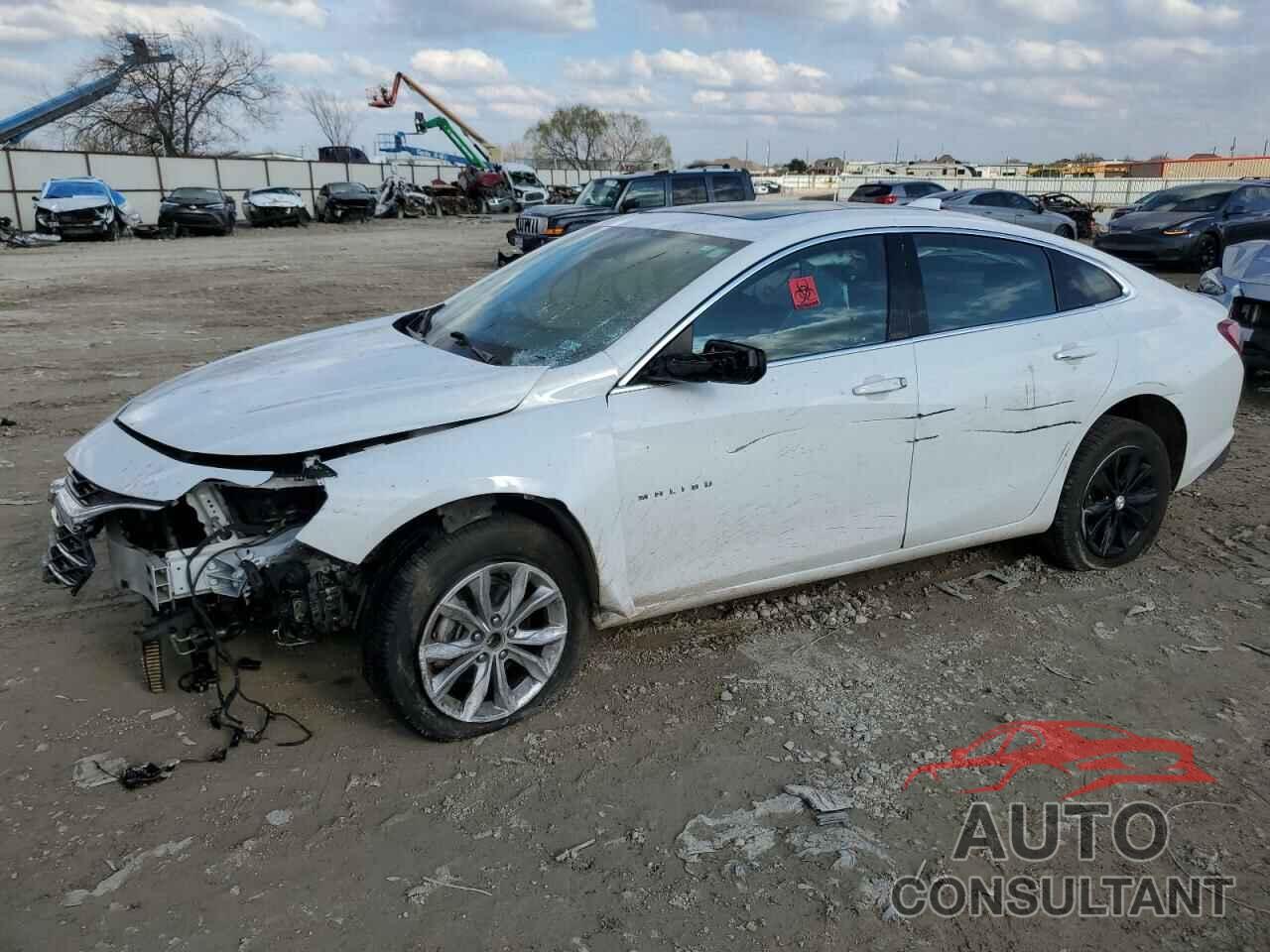 CHEVROLET MALIBU 2021 - 1G1ZD5ST7MF077041