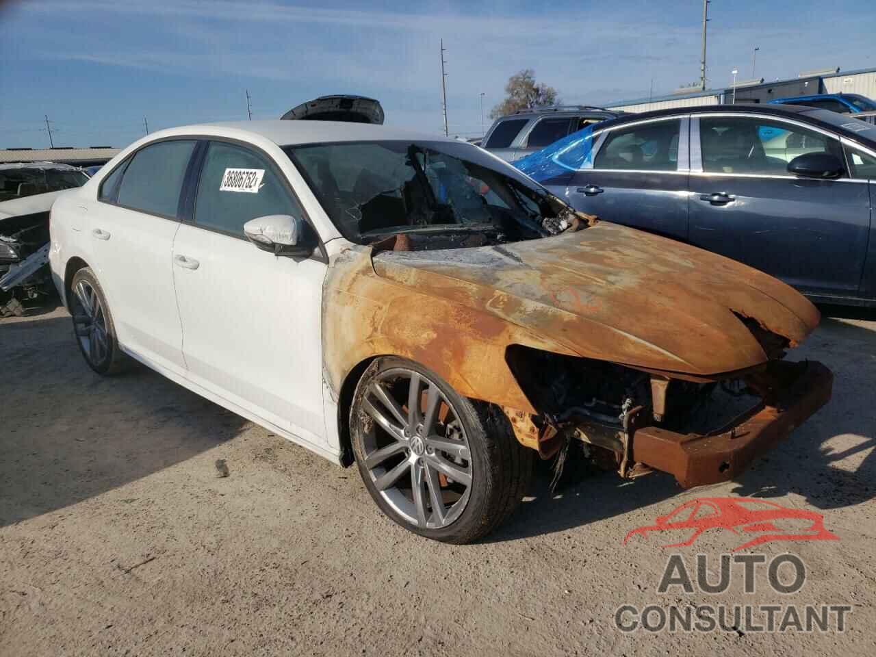 VOLKSWAGEN PASSAT 2018 - 1VWAA7A37JC022822
