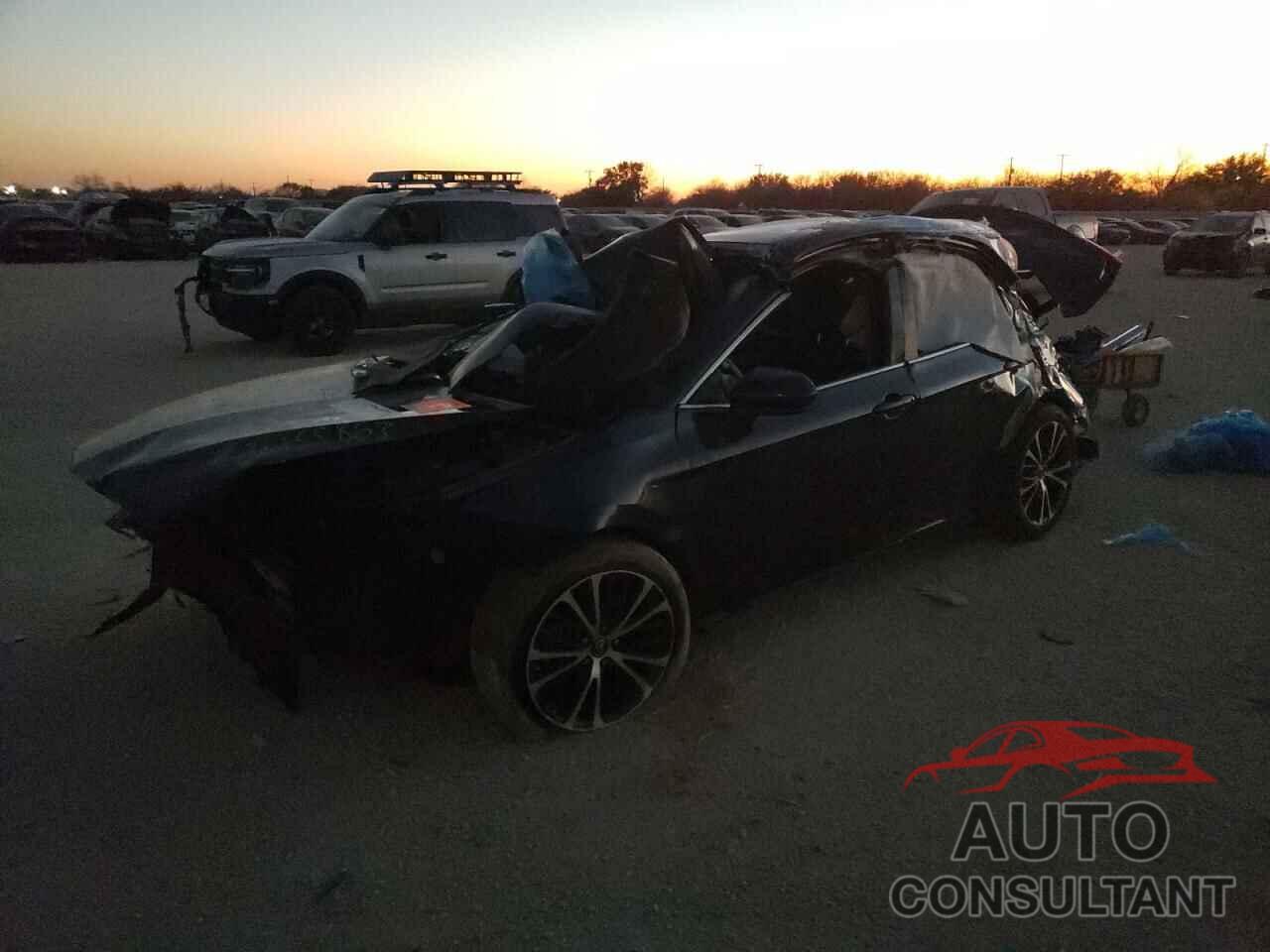 TOYOTA CAMRY 2019 - 4T1B11HK1KU835646