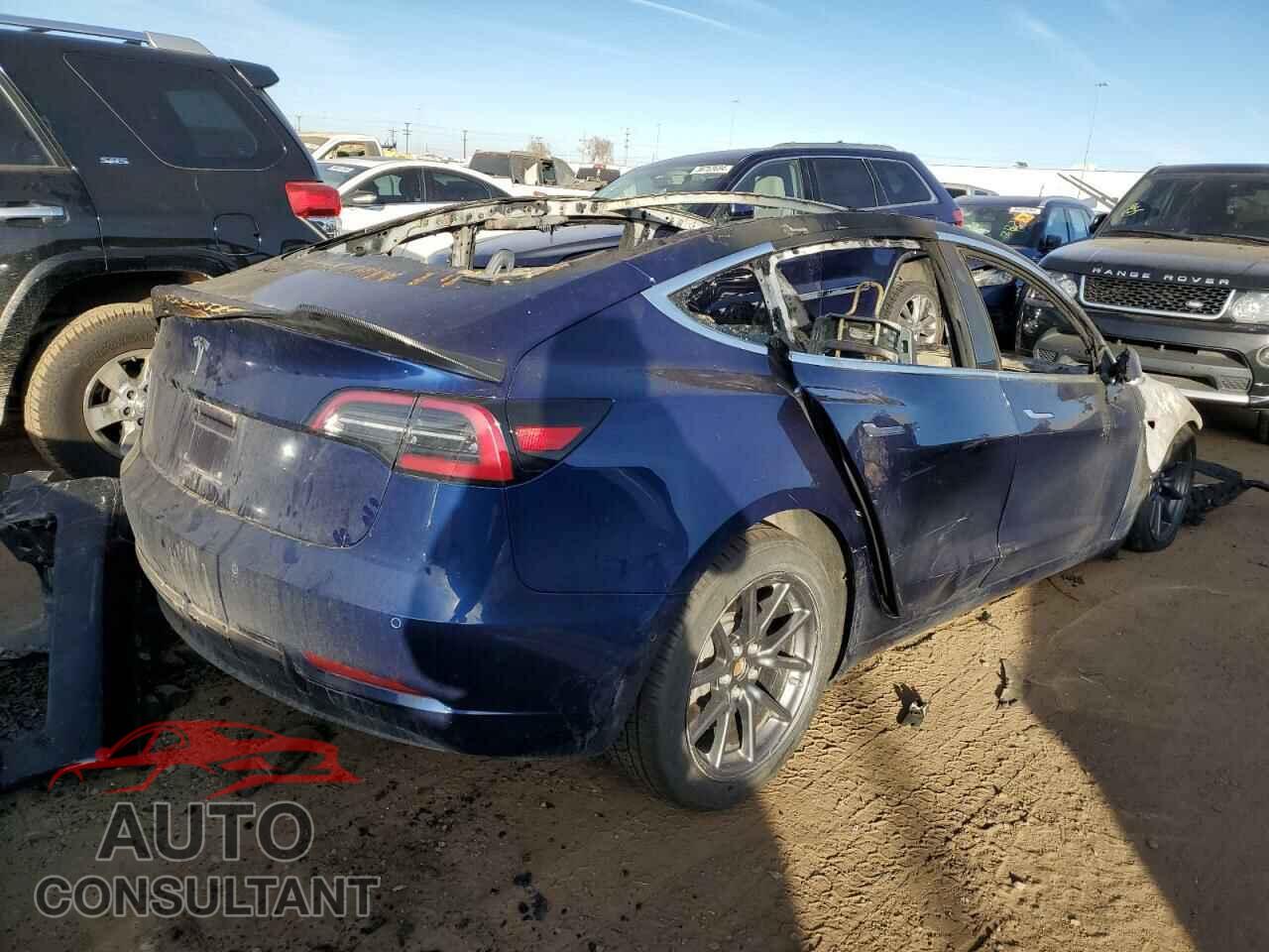 TESLA MODEL 3 2018 - 5YJ3E1EA0JF030866