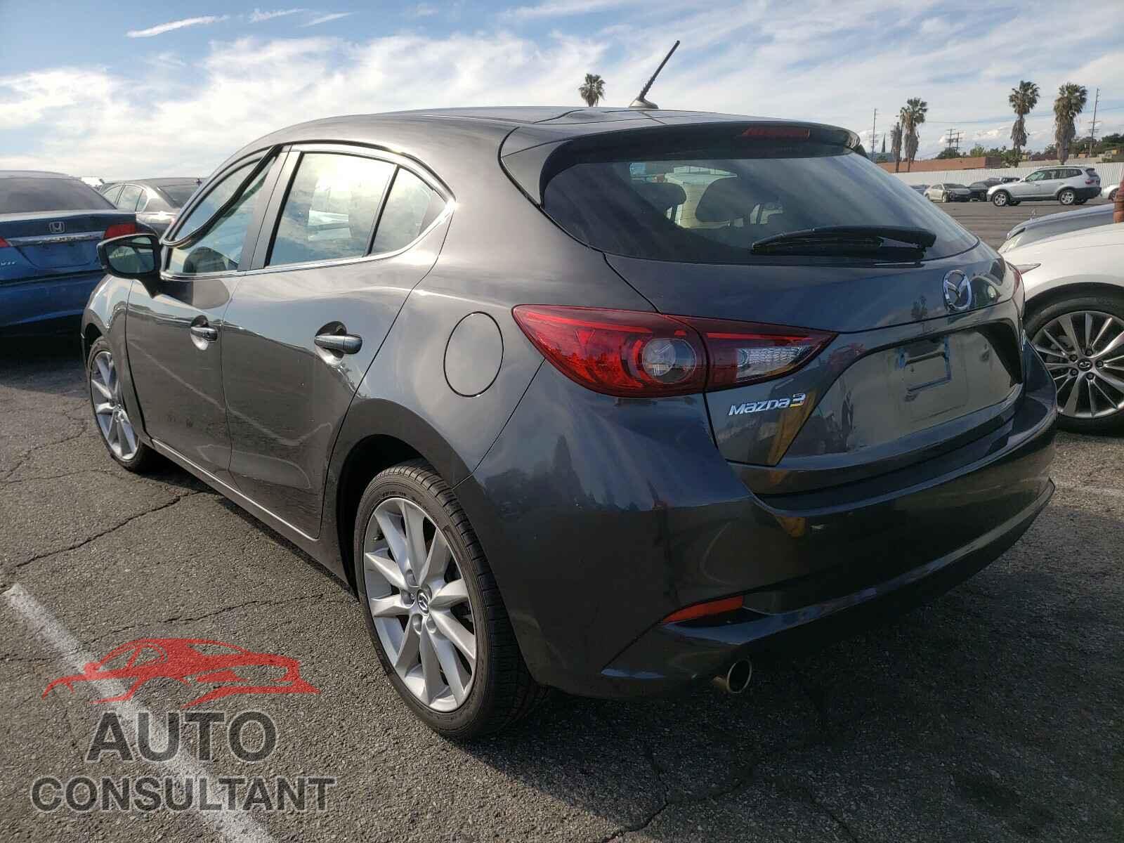 MAZDA 3 2017 - 3MZBN1L76HM150077