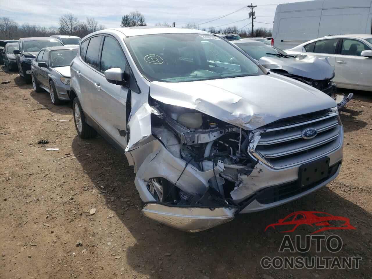 FORD ESCAPE 2017 - 1FMCU9GD9HUE41852