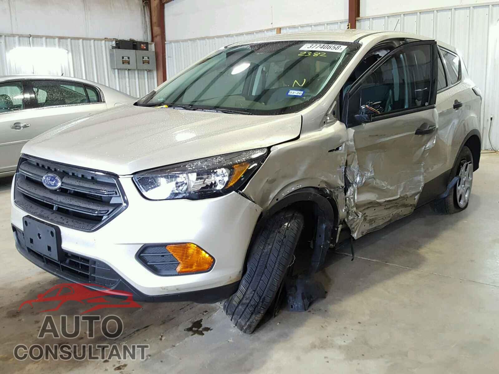 FORD ESCAPE S 2018 - 1FMCU0F78JUB42382