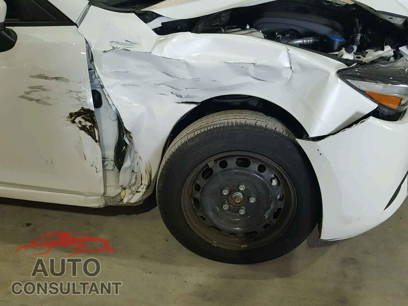 MAZDA 3 2017 - 3MZBN1U76HM132614