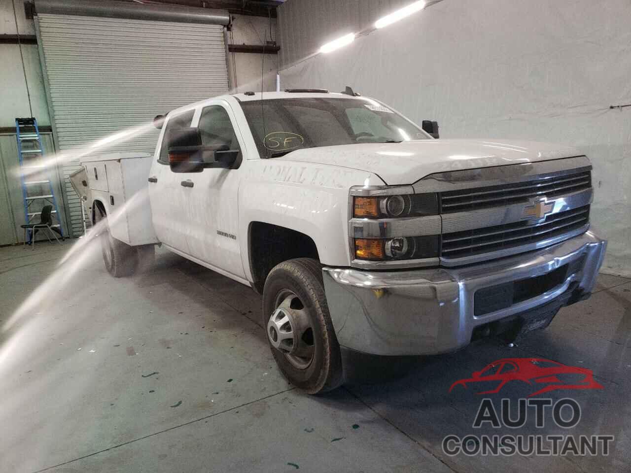 CHEVROLET SILVERADO 2018 - 1GC4KYCG9JF225681