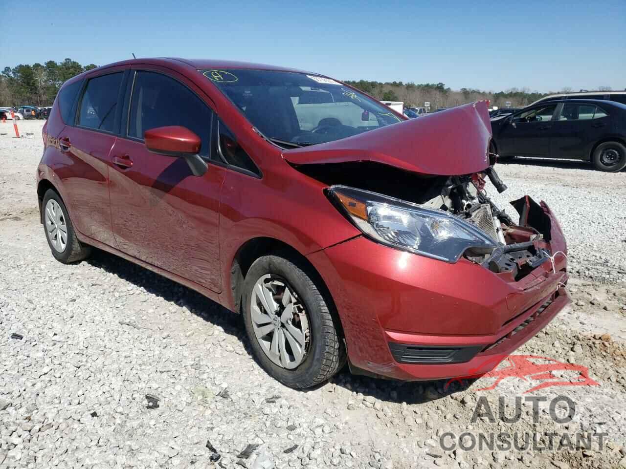NISSAN VERSA 2018 - 3N1CE2CP1JL353597