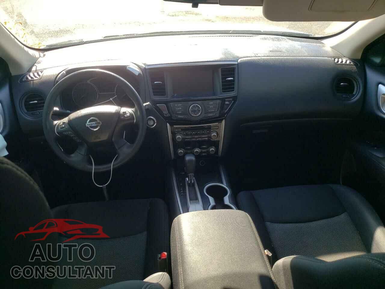 NISSAN PATHFINDER 2017 - 5N1DR2MN7HC909688