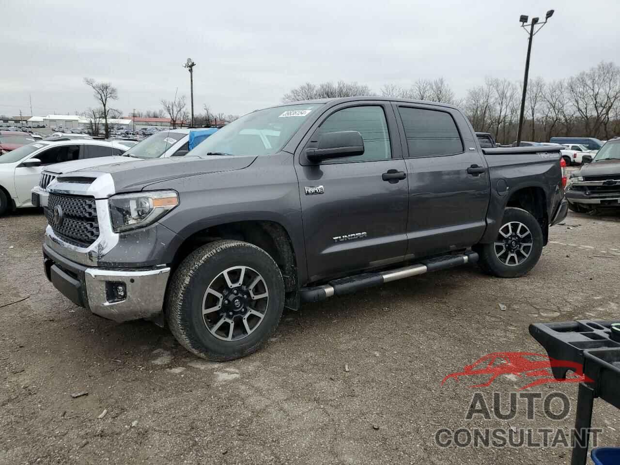 TOYOTA TUNDRA 2018 - 5TFDW5F18JX699044