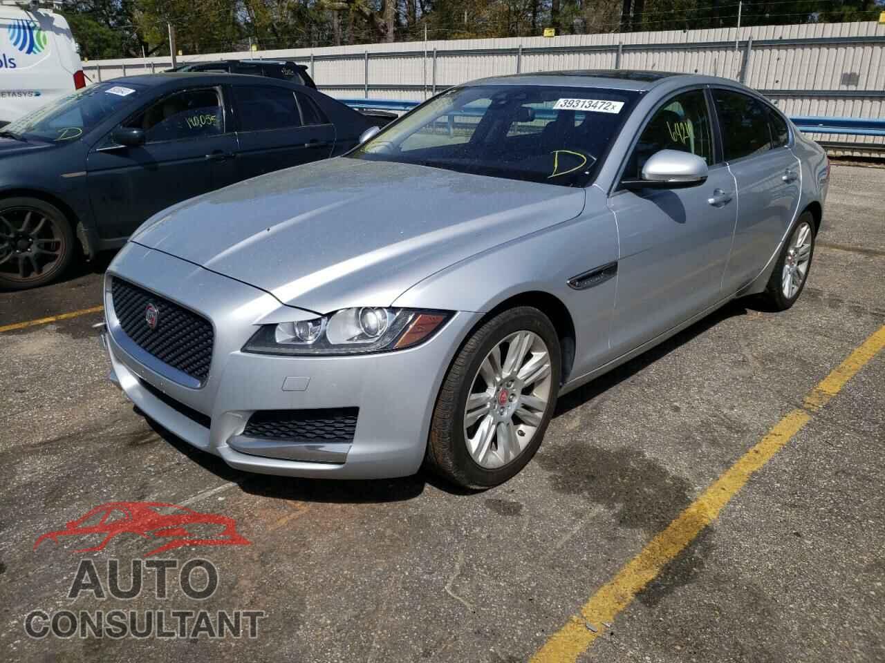 JAGUAR XF 2017 - SAJBR4BVXHCY26588