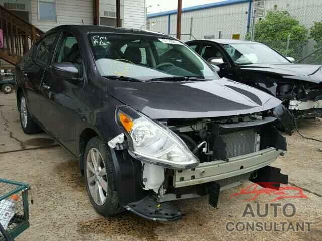 NISSAN VERSA 2015 - 5TFRM5F10GX101548