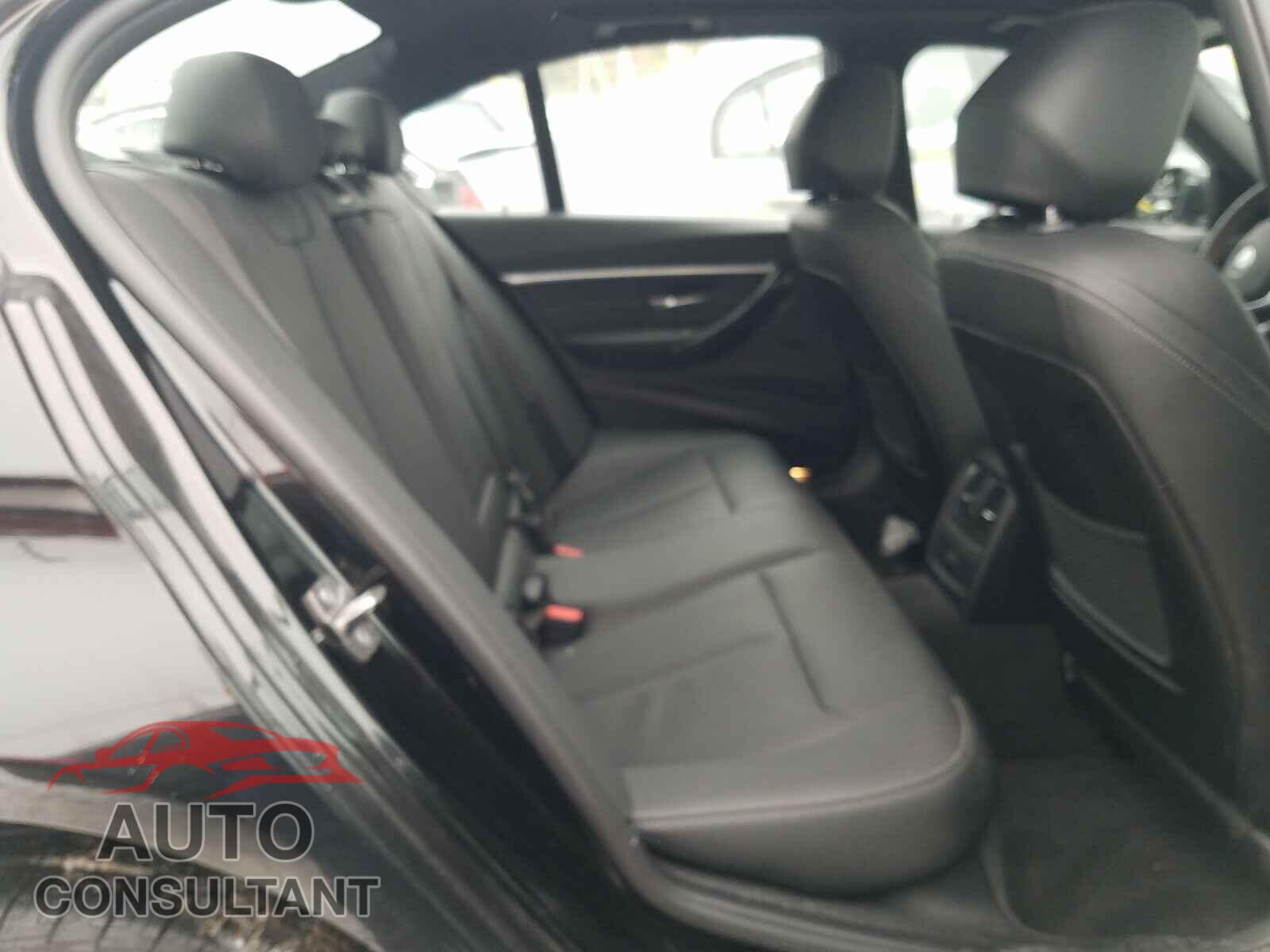 BMW 3 SERIES 2018 - WBA8D9C52JA616357