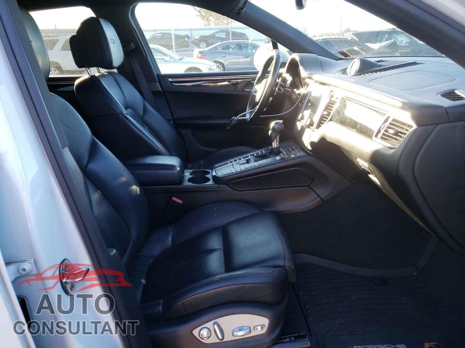 PORSCHE MACAN 2017 - WP1AG2A57HLB52940