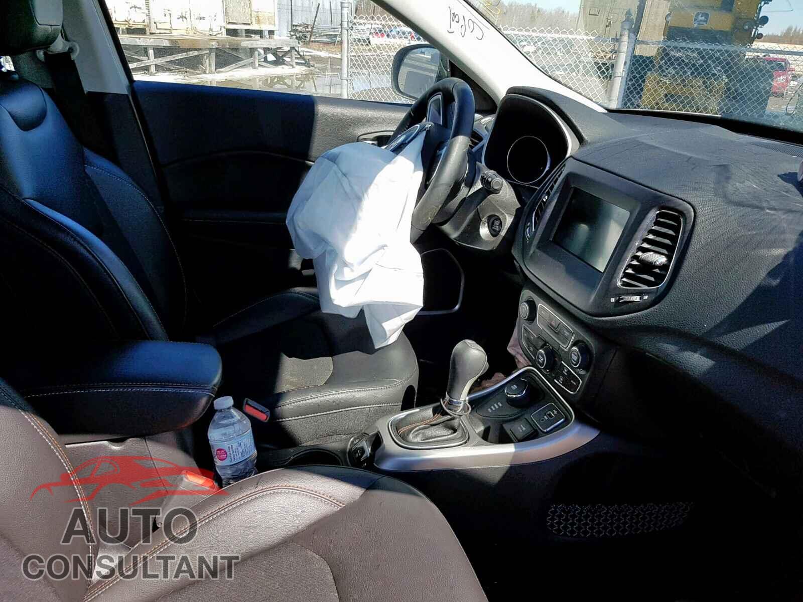 JEEP COMPASS LA 2018 - ML32F4FJ4JHF09919