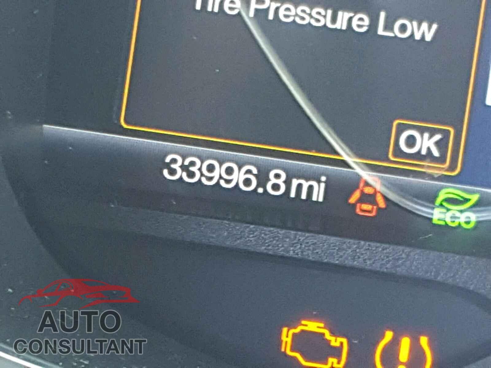 FORD CMAX 2017 - 1FADP5AUXHL105222