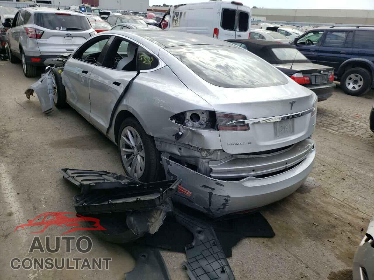TESLA MODEL S 2017 - 5YJSA1E11HF186383