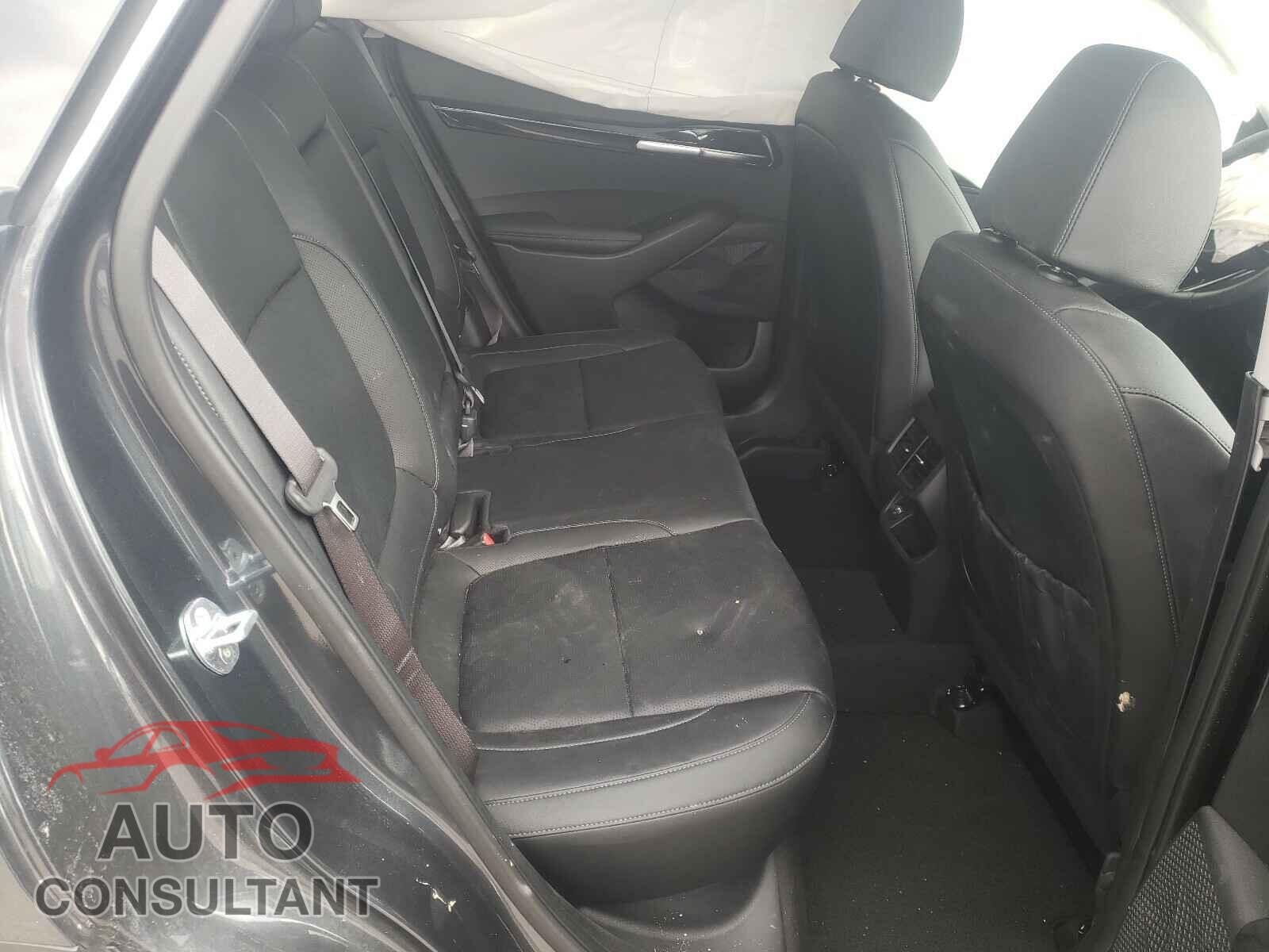 KIA SELTOS 2021 - KNDERCAA4M7121101