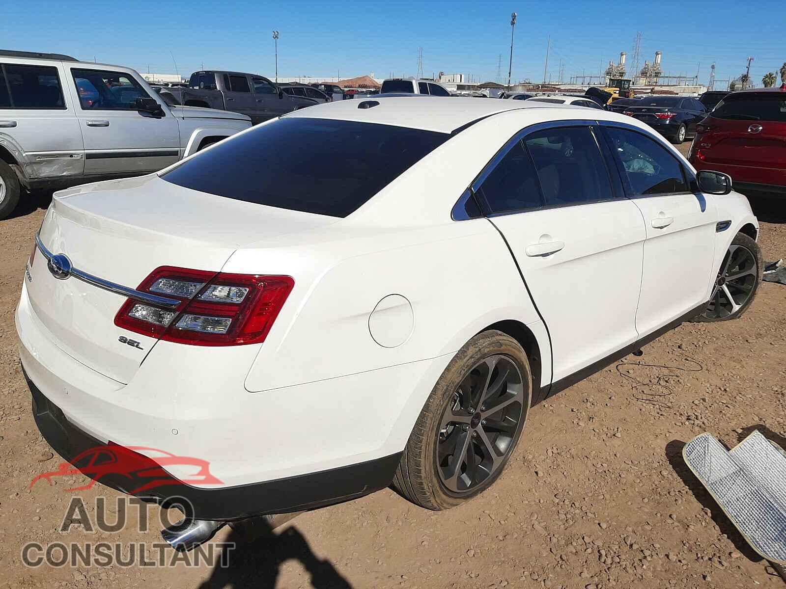 FORD TAURUS 2016 - 1FAHP2E89GG139009
