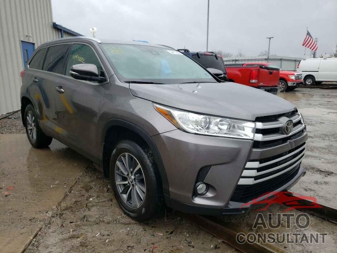 TOYOTA HIGHLANDER 2019 - 5TDJZRFH9KS992506