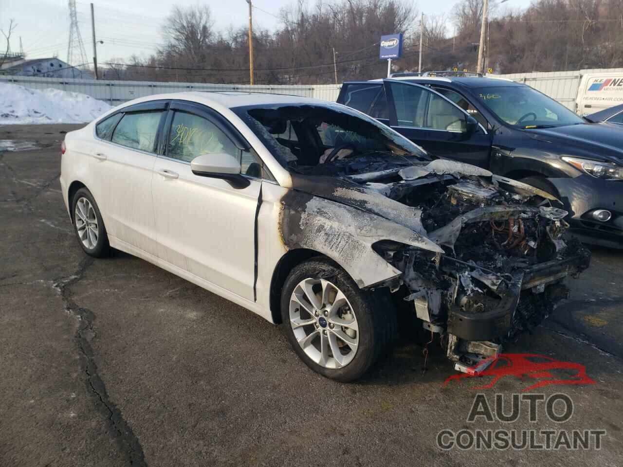 FORD FUSION 2020 - 3FA6P0LU0LR163231