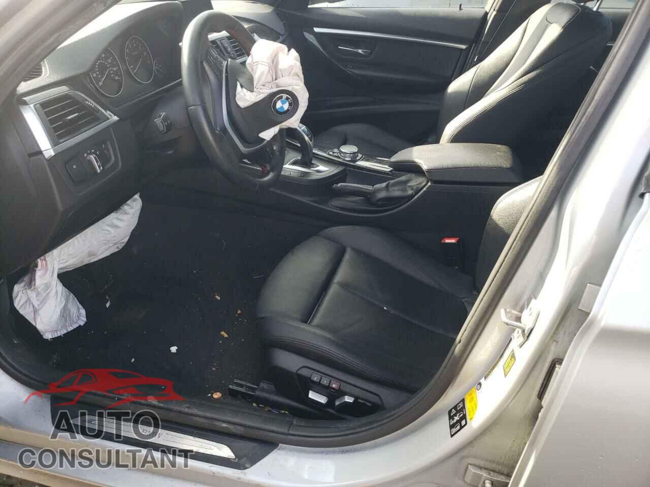 BMW 3 SERIES 2016 - WBA8E3G55GNU00864