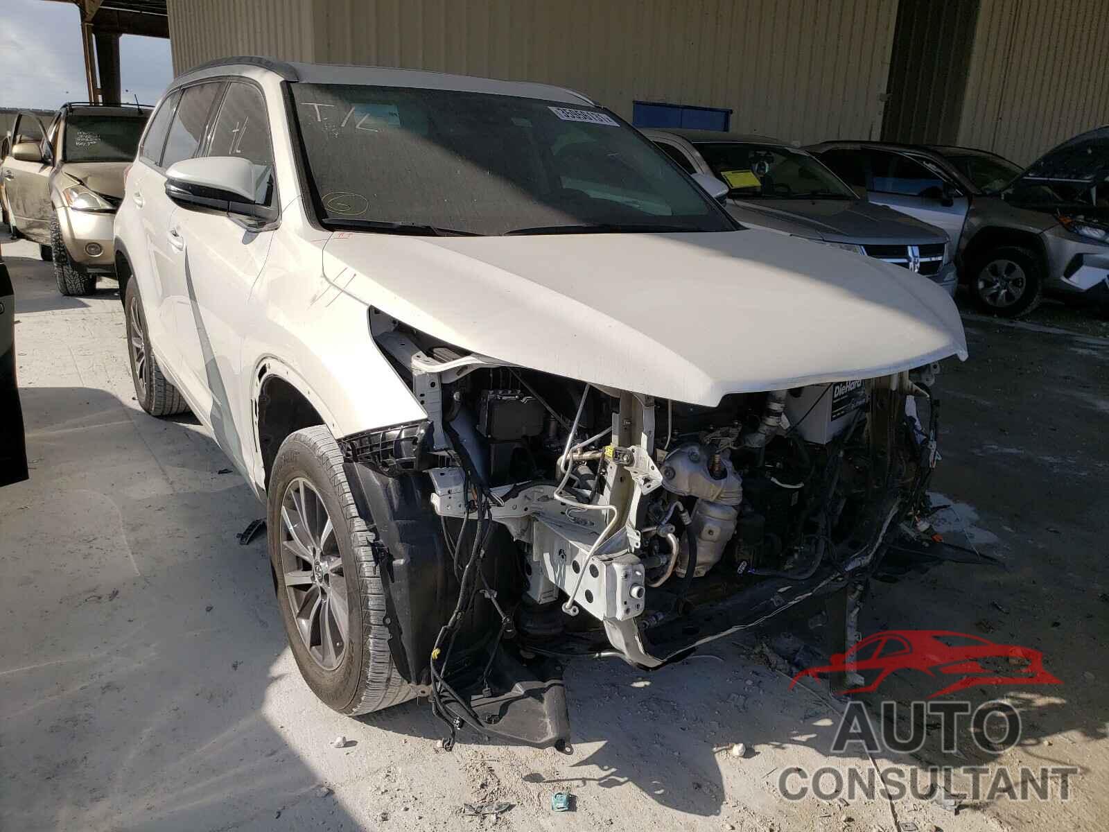 TOYOTA HIGHLANDER 2018 - 5TDKZRFHXJS540356