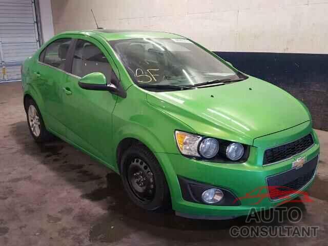 CHEVROLET SONIC 2015 - 1G1JC5SH0F4136554