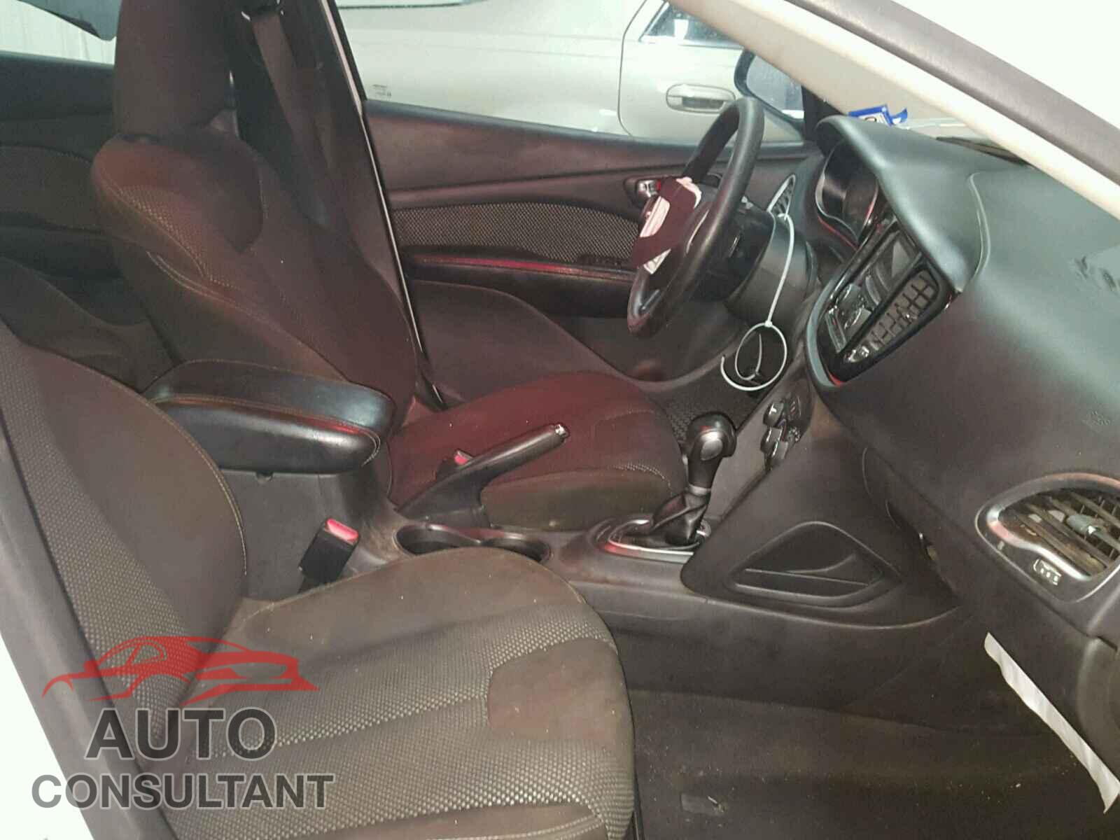 DODGE DART 2015 - 1C3CDFBB3FD158910