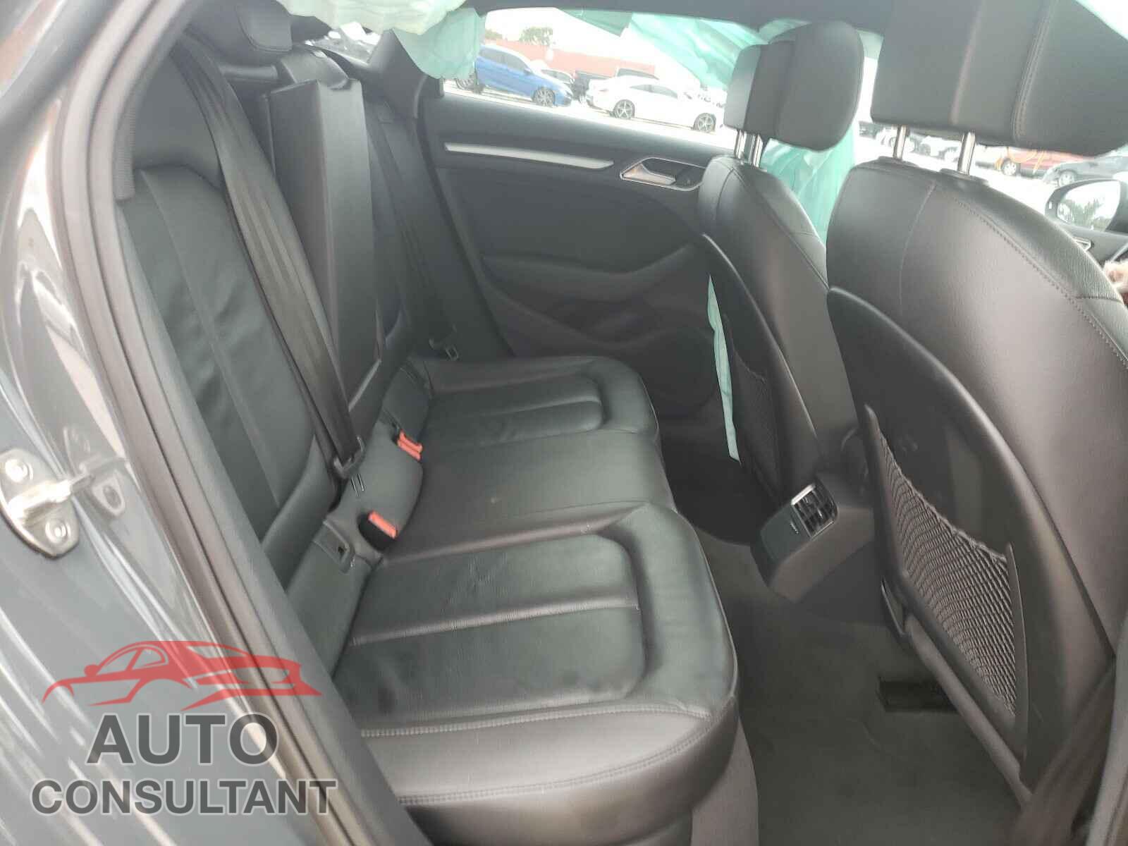 AUDI A3 2017 - WAUAUGFF2H1043805