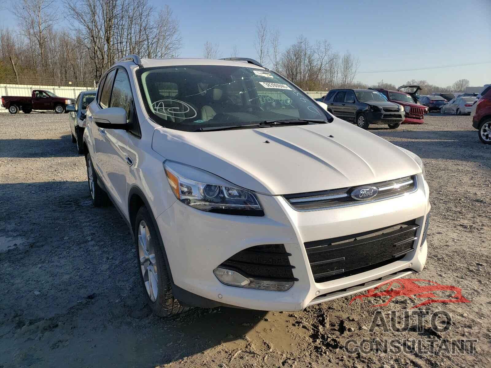FORD ESCAPE 2016 - 1FMCU0JX5GUC55965