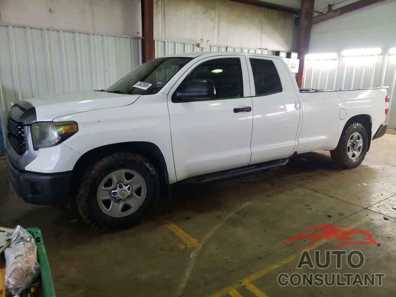 TOYOTA TUNDRA 2018 - 5TFCW5F19JX023942