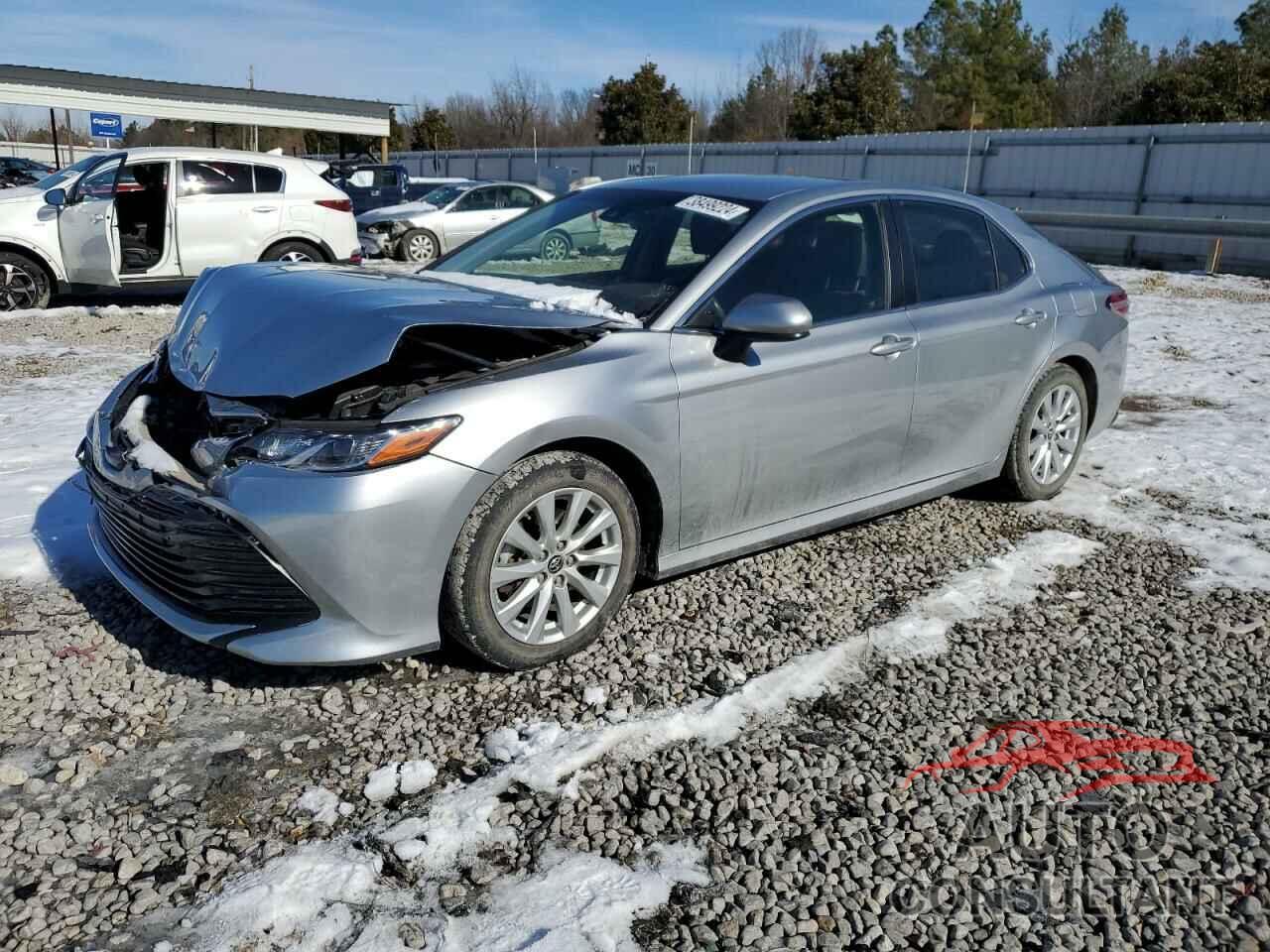 TOYOTA CAMRY 2018 - JTNB11HK4J3024217