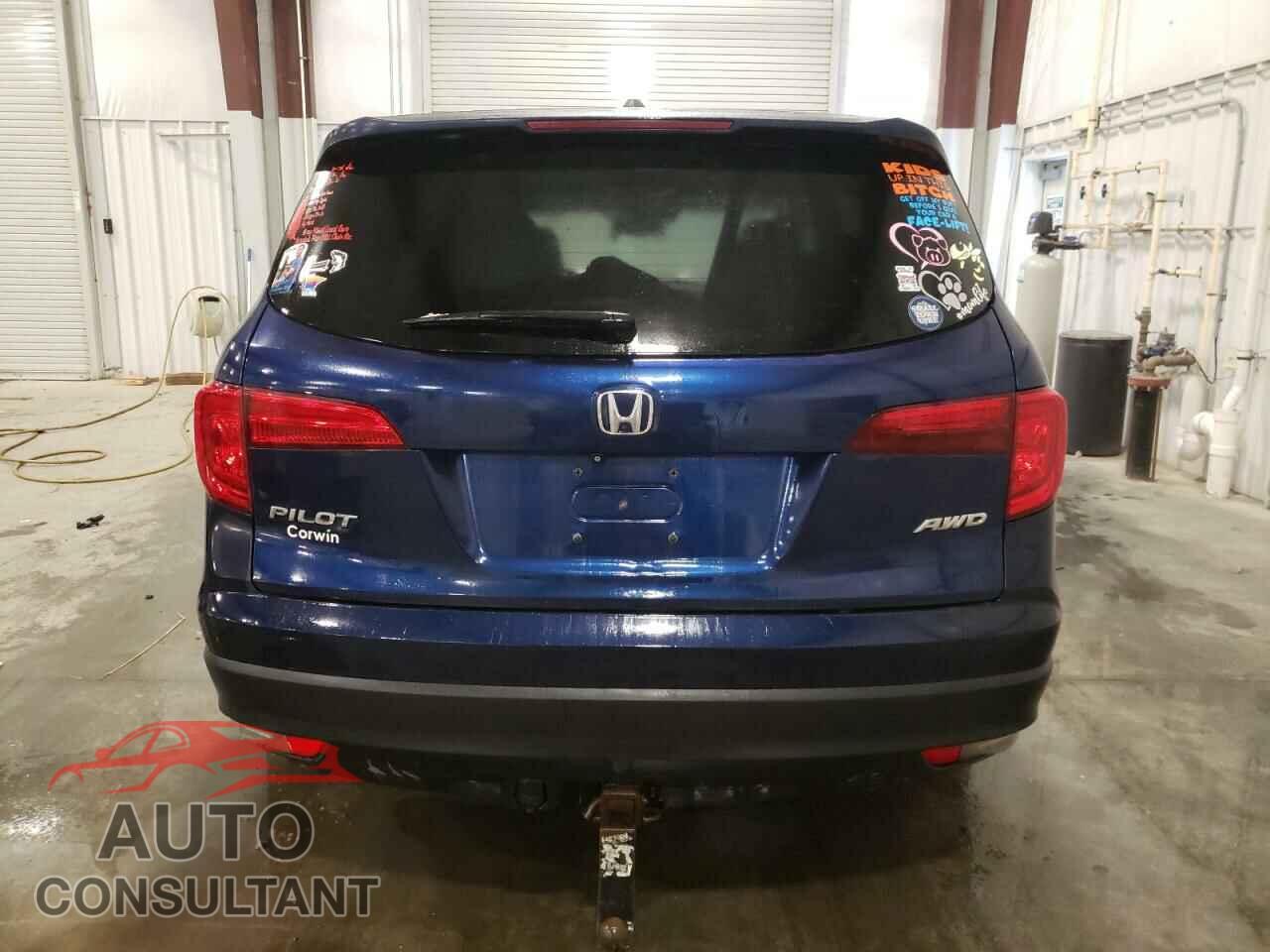 HONDA PILOT 2017 - 5FNYF6H69HB078965