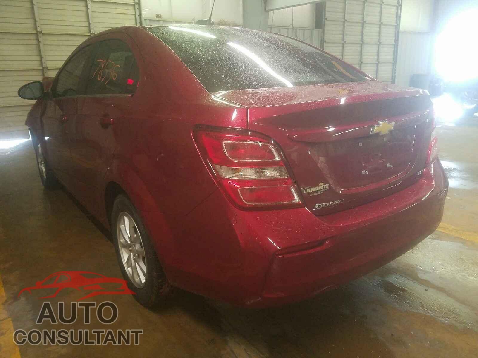 CHEVROLET SONIC 2017 - 1G1JD5SH8H4104385