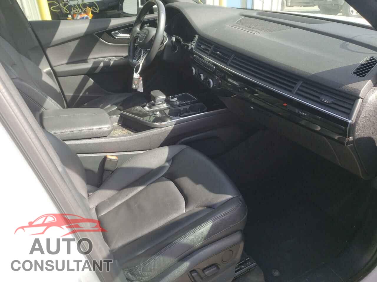 AUDI Q7 2017 - WA1LHAF72HD040319