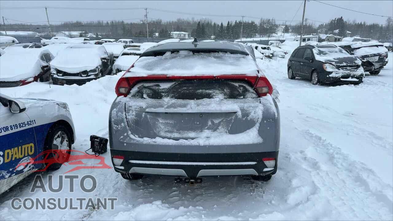 MITSUBISHI ECLIPSE 2018 - JA4AT3AA7JZ608352
