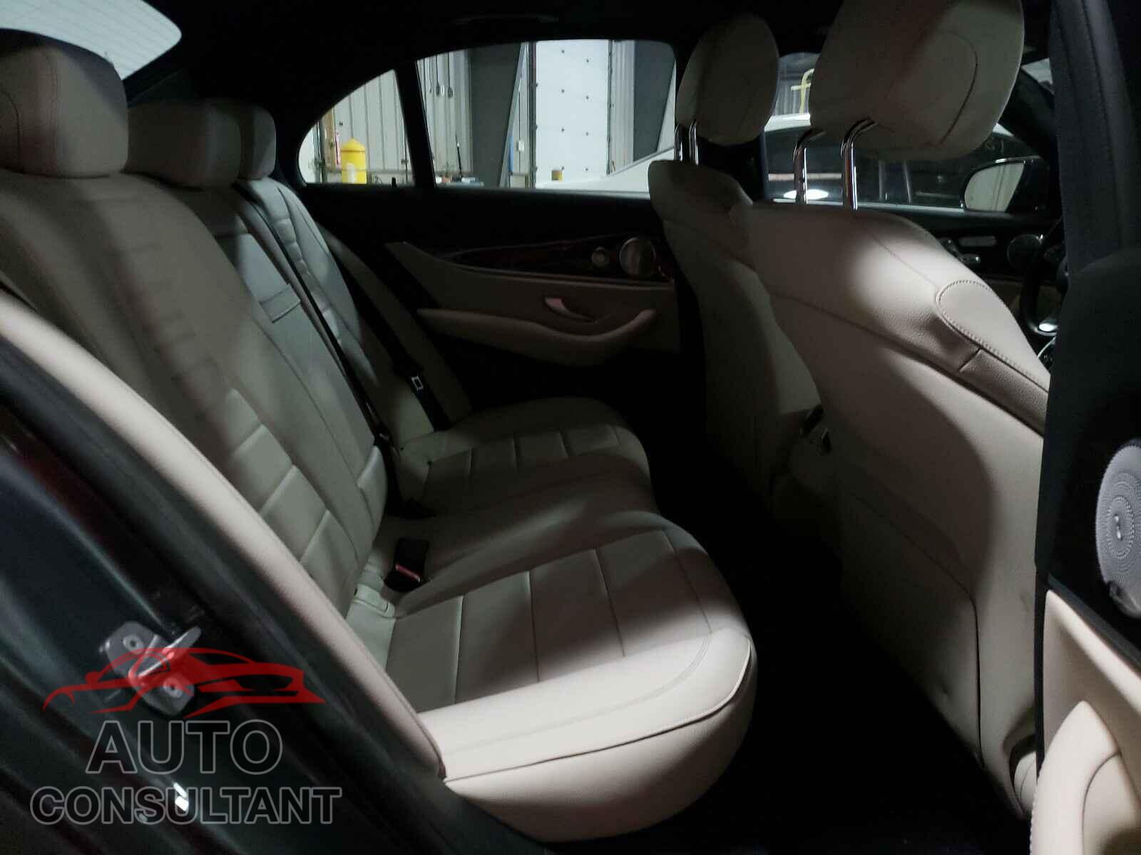MERCEDES-BENZ E CLASS 2018 - WDDZF4KB8JA362283