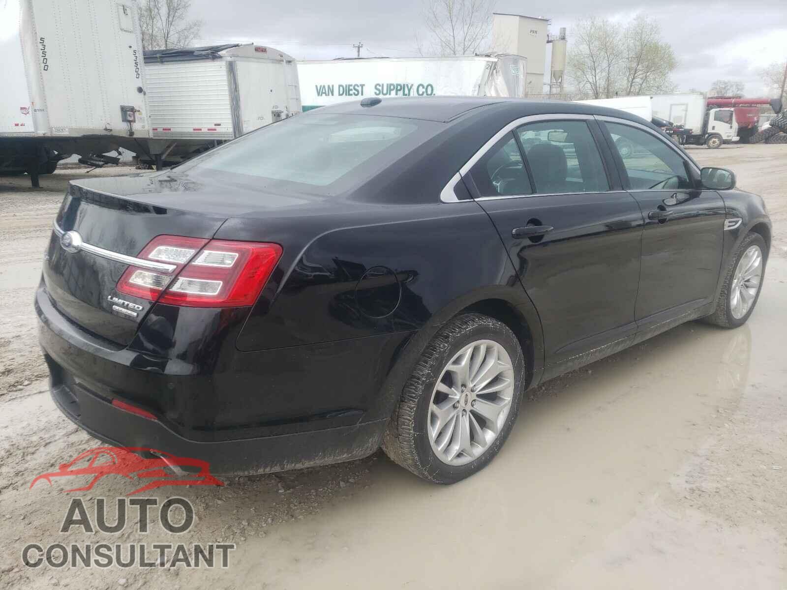 FORD TAURUS 2018 - 1FAHP2F84JG143703