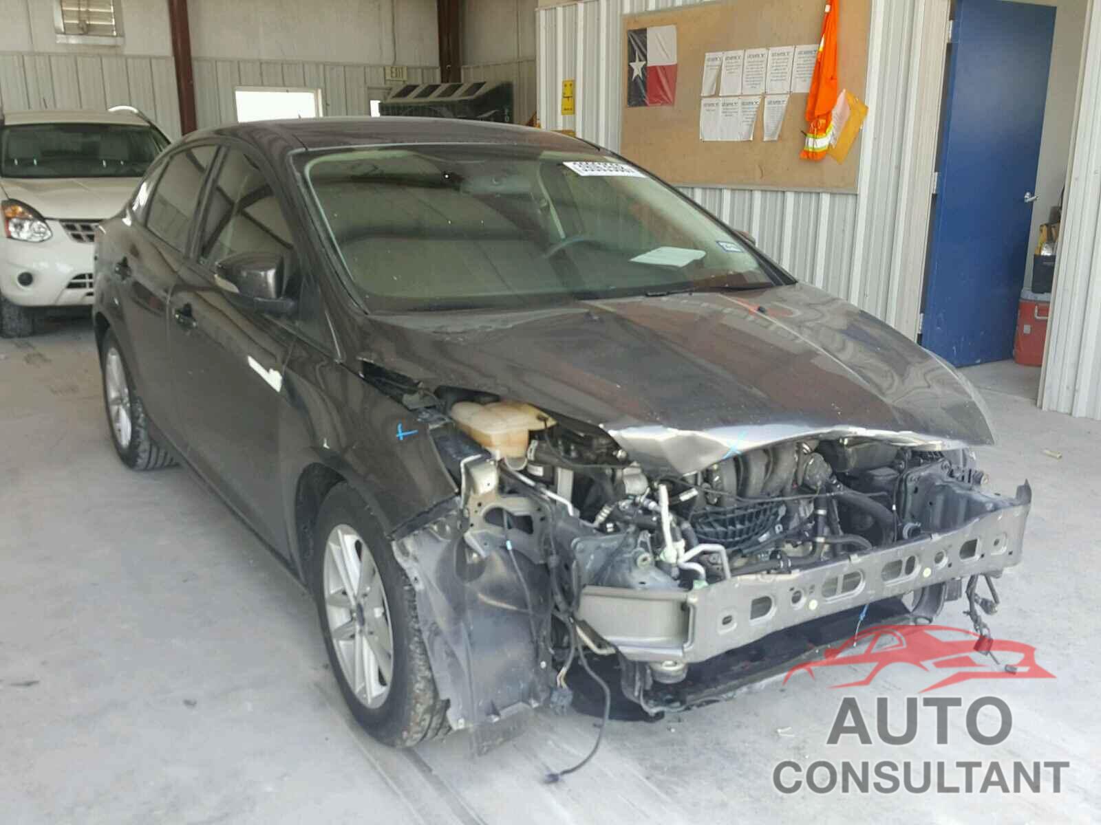 FORD FOCUS 2017 - 1FADP3F22HL204919