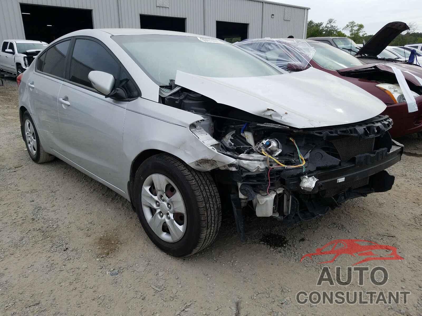 KIA FORTE 2016 - KNAFX4A67G5606664
