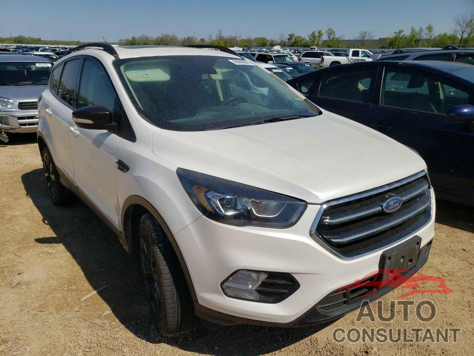FORD ESCAPE 2017 - 1FMCU9J96HUA81511