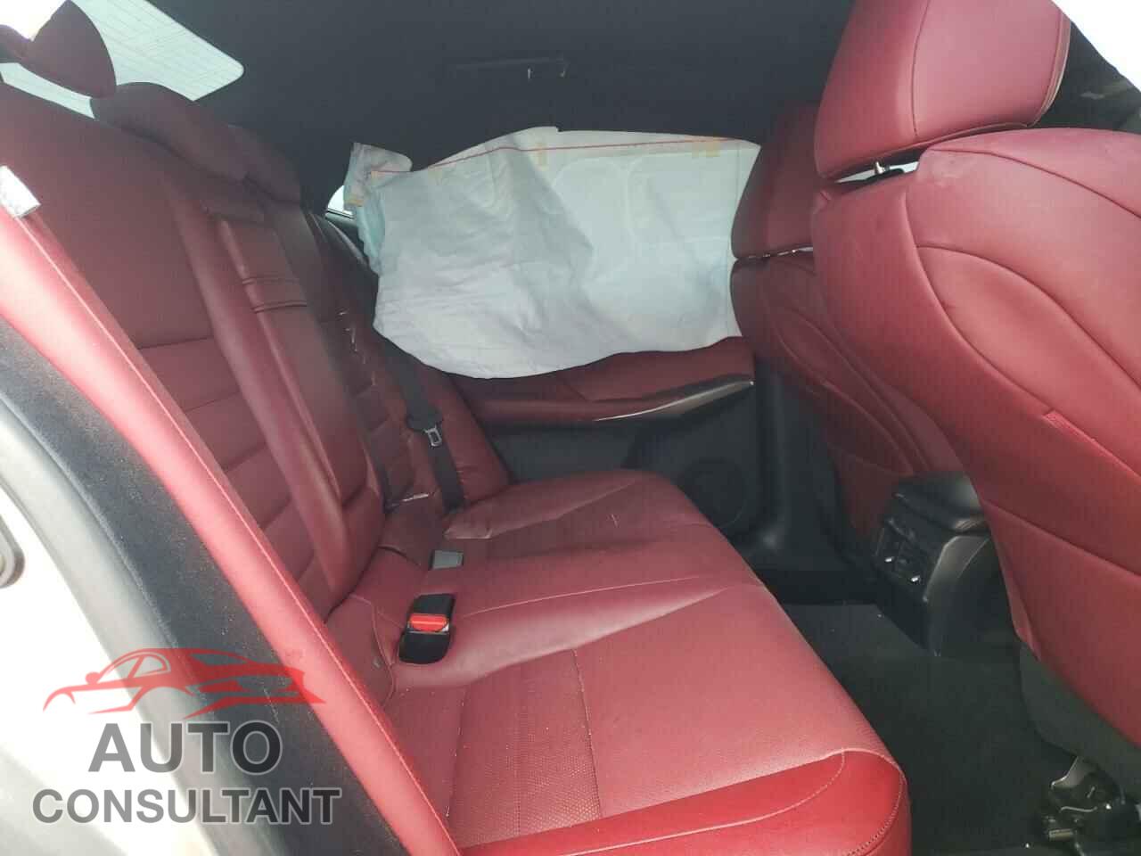 LEXUS IS 2017 - JTHBA1D2XH5060906