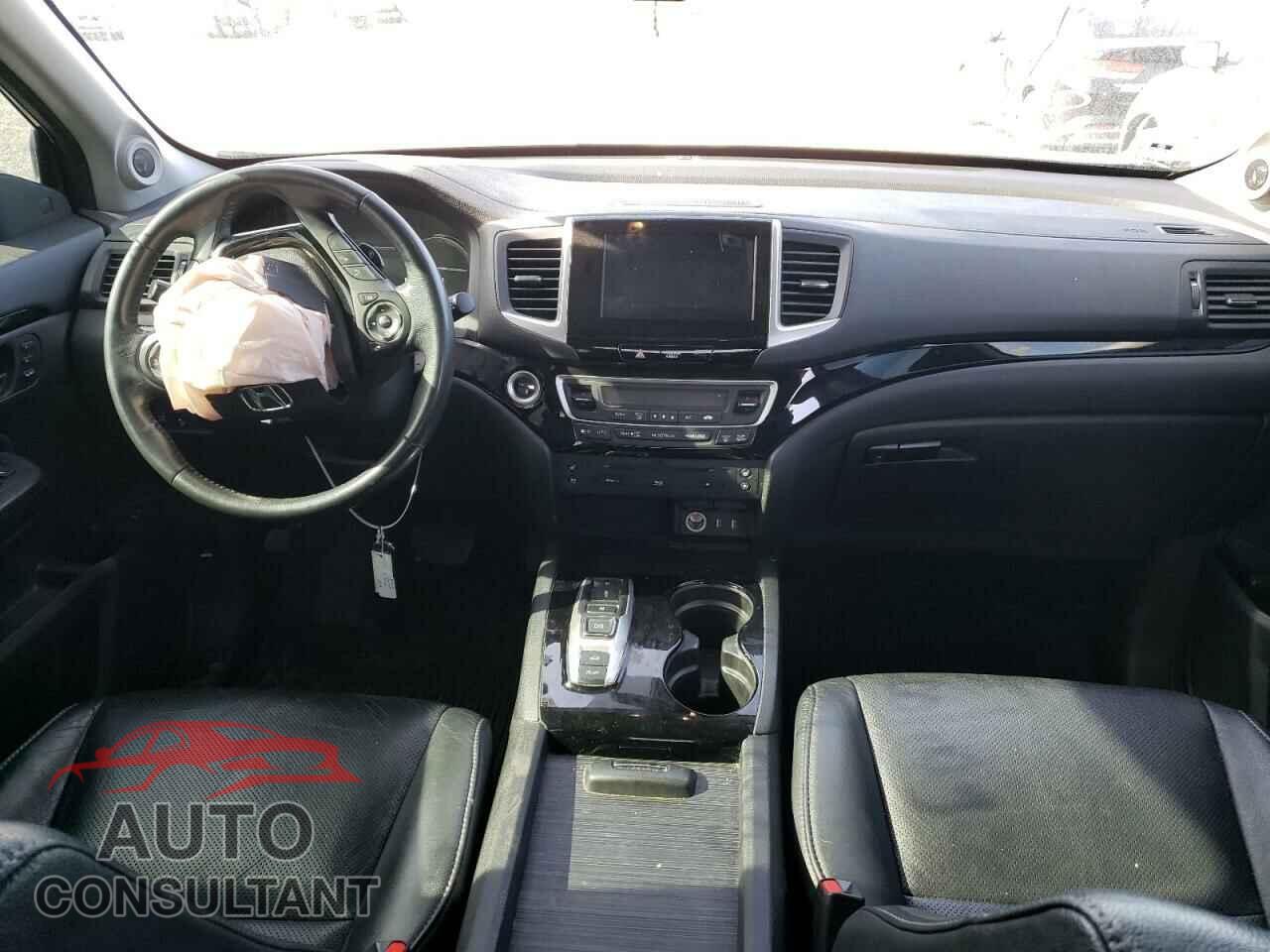 HONDA PILOT 2017 - 5FNYF6H07HB031848