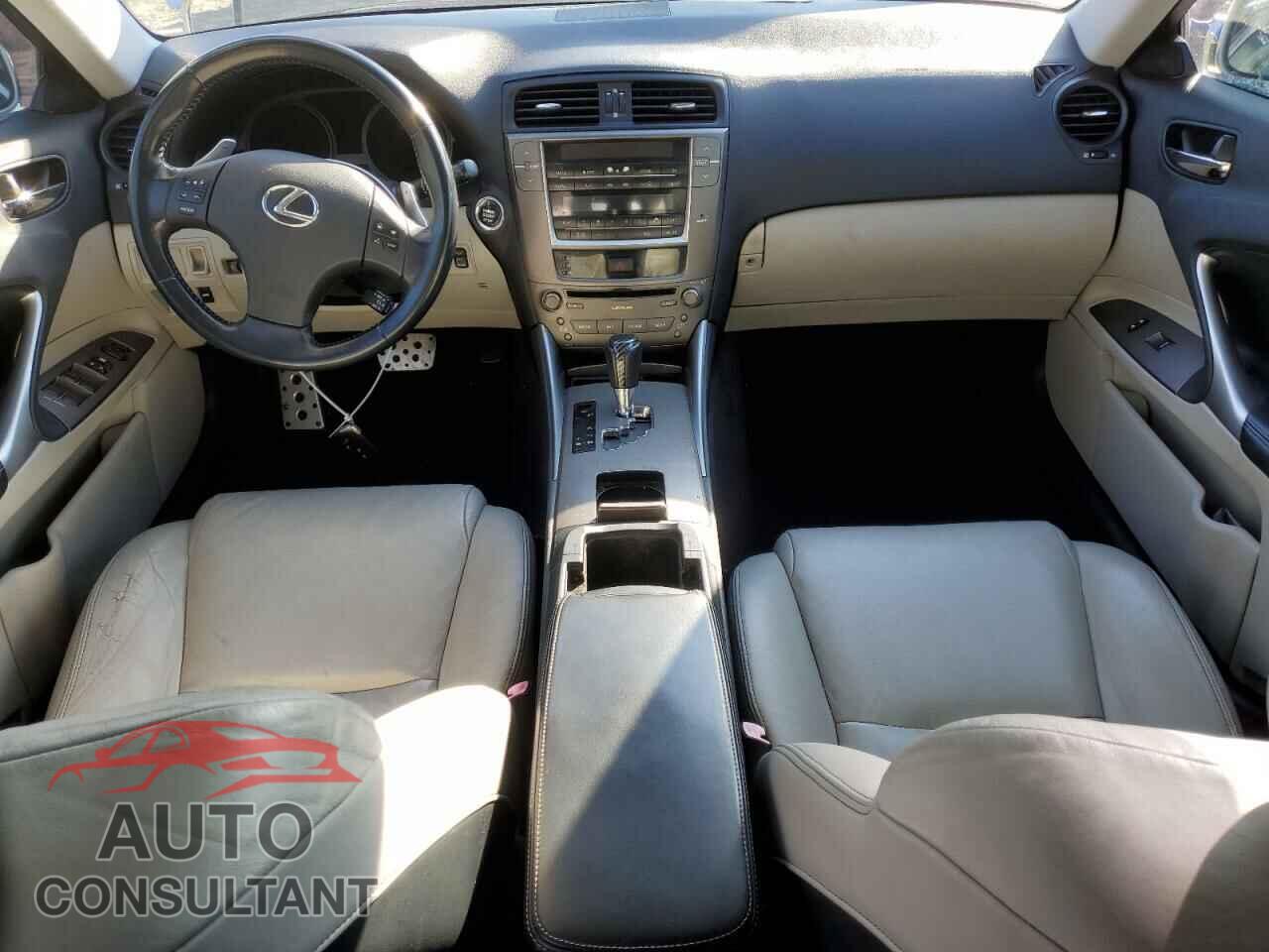 LEXUS IS 2010 - JTHBF5C20A5117680